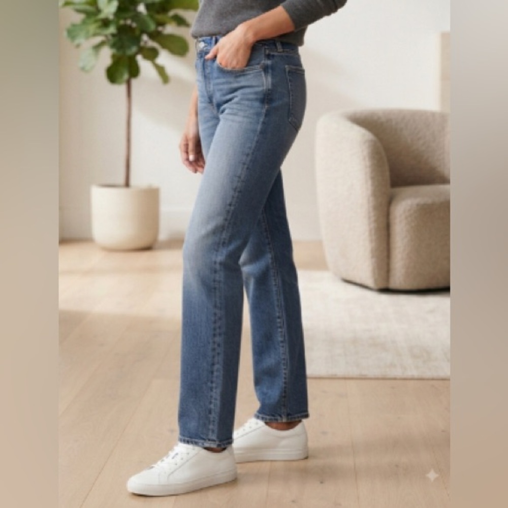 Blue Straight Leg Jeans with Subtle Fading
